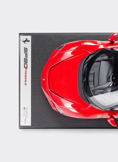 Ferrari 1:12-scale model SF90 Stradale Rouge F0070f