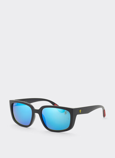 Ferrari Ray-Ban für Scuderia Ferrari RB4443M in schwarzem PEEK mit grün verspiegelten, blau polarisierten Gläsern Mattschwarz F1517f