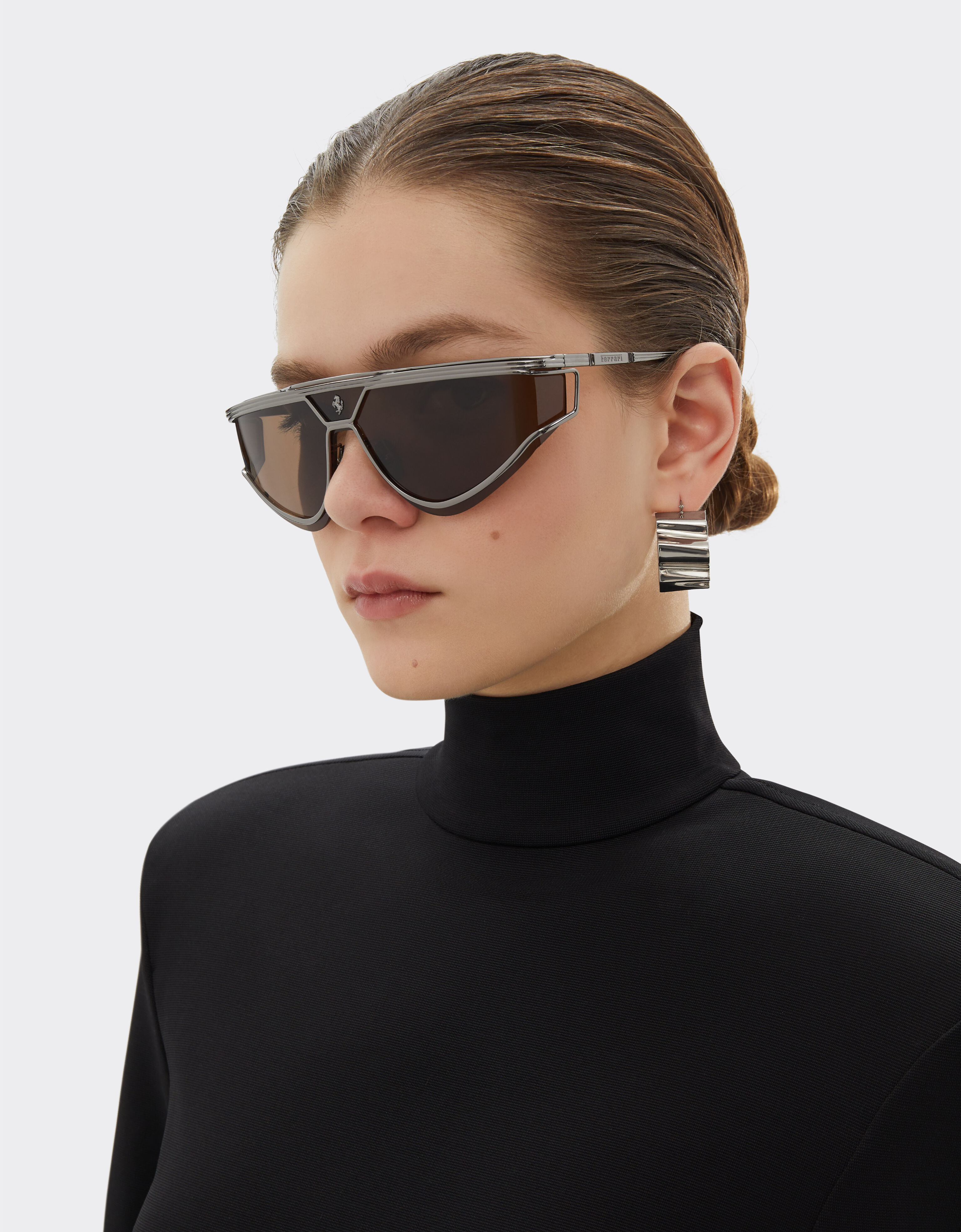 Ferrari Gafas de sol de metal satinado con montura marrón de Edición Limitada Ferrari Gris oscuro F1578f