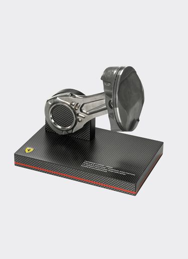 Ferrari Original connecting rod and piston set from the F2002, winner of the 2002 Constructors’ and Drivers’ Championships Black 48109f
