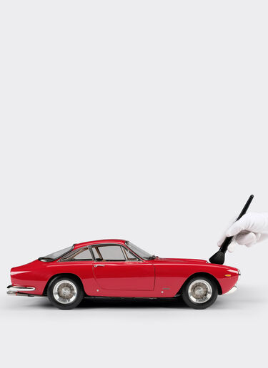 Ferrari Ferrari 250 GT SWB Lusso model in 1:8 scale MULTICOLOUR L6330f