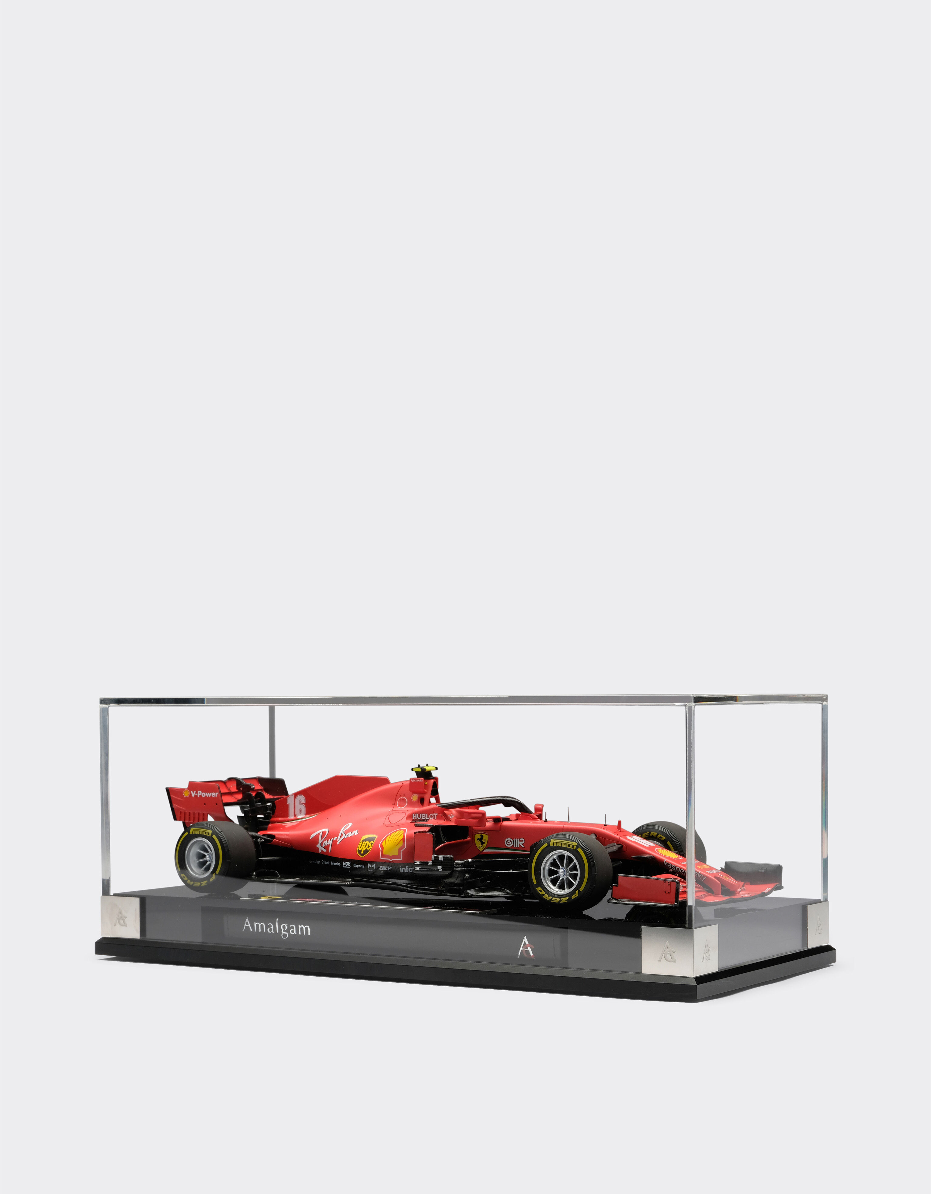 Ferrari Ferrari SF1000 model in 1:18 scale Red F0066f