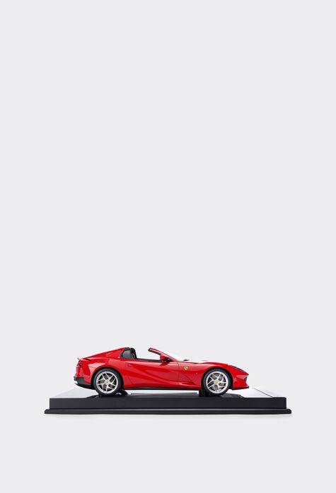 Ferrari Modèle réduit Ferrari 812 Spider GTS à l'échelle 1/12 Rouge F1354f