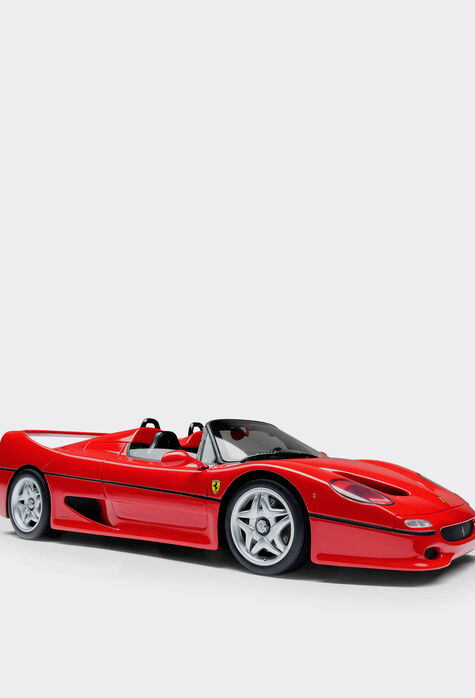 Ferrari Modellauto Ferrari F50 im Maßstab 1:18 Rot F1354f