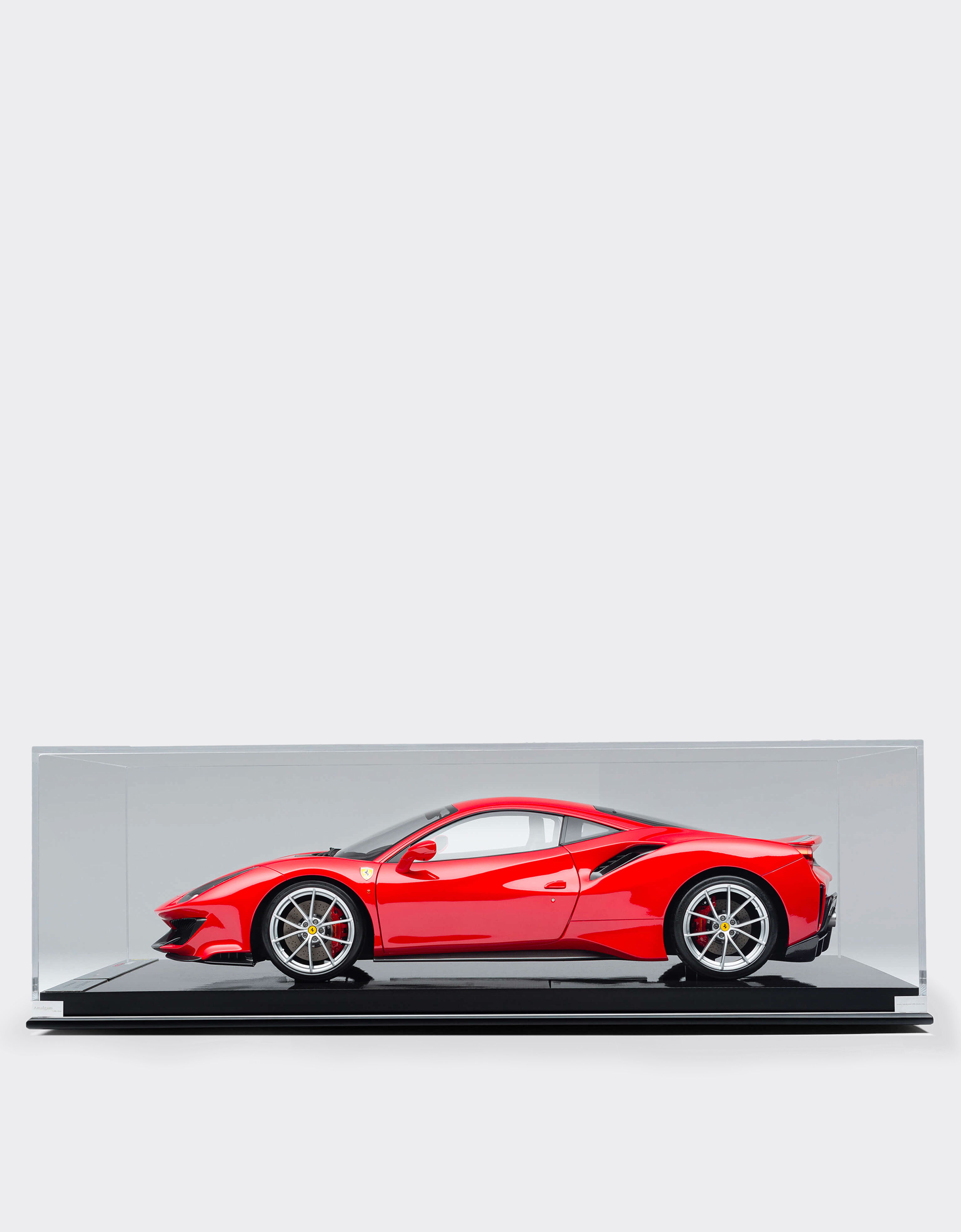 Ferrari Modellauto Ferrari 488 Pista im Maßstab 1:8 Rot L7815f