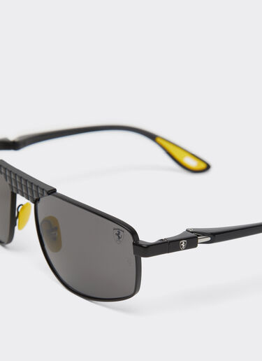 Ray-Ban for Scuderia Ferrari RB3776M in matt black metal with dark grey lenses Ferrari Ray-Ban for Scuderia Ferrari RB3776M in matt black metal with dark grey lenses Black Matt LA0EKf