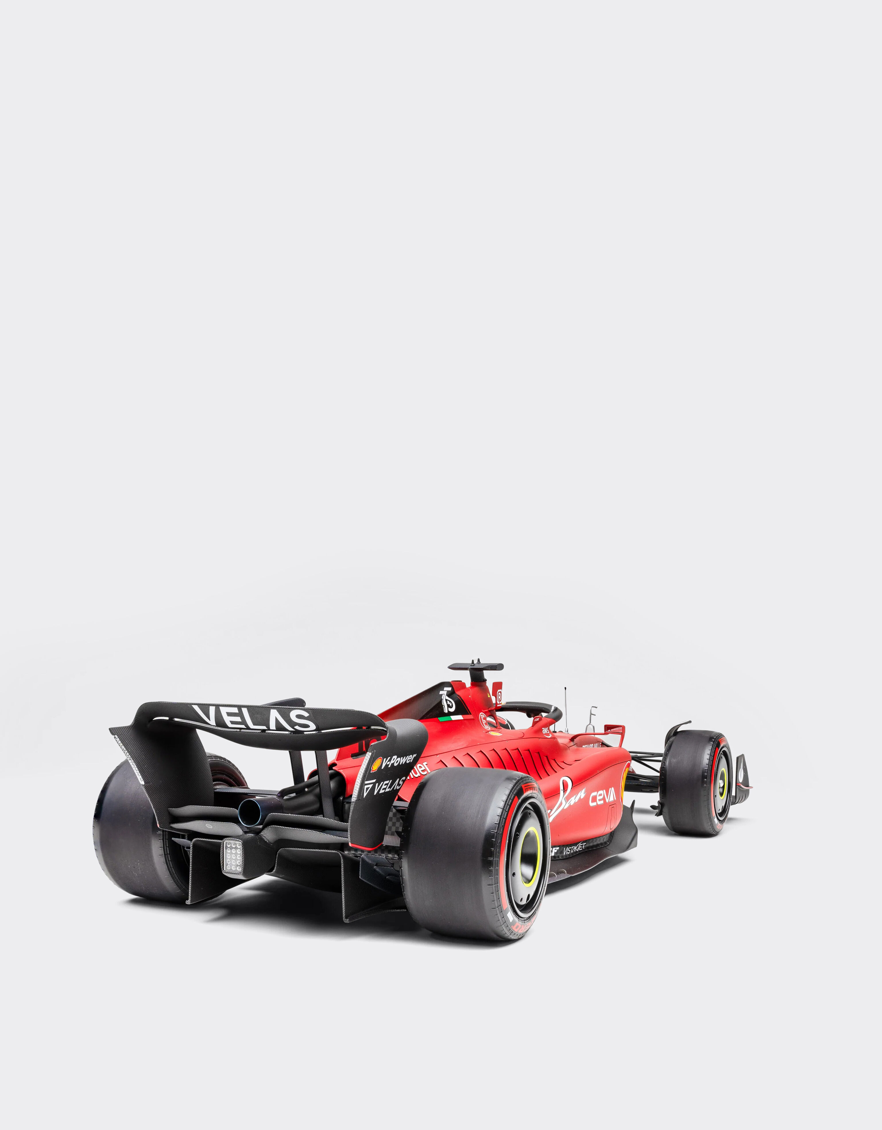 Ferrari Modello Ferrari F1-75 Charles Leclerc in scala 1:18 Rosso Corsa F0884f