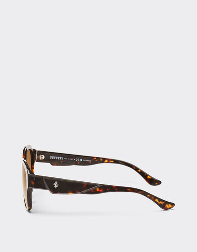Ferrari Ferrari sunglasses in tortoiseshell yellow acetate with polarised brown lenses Yellow LA02Vf