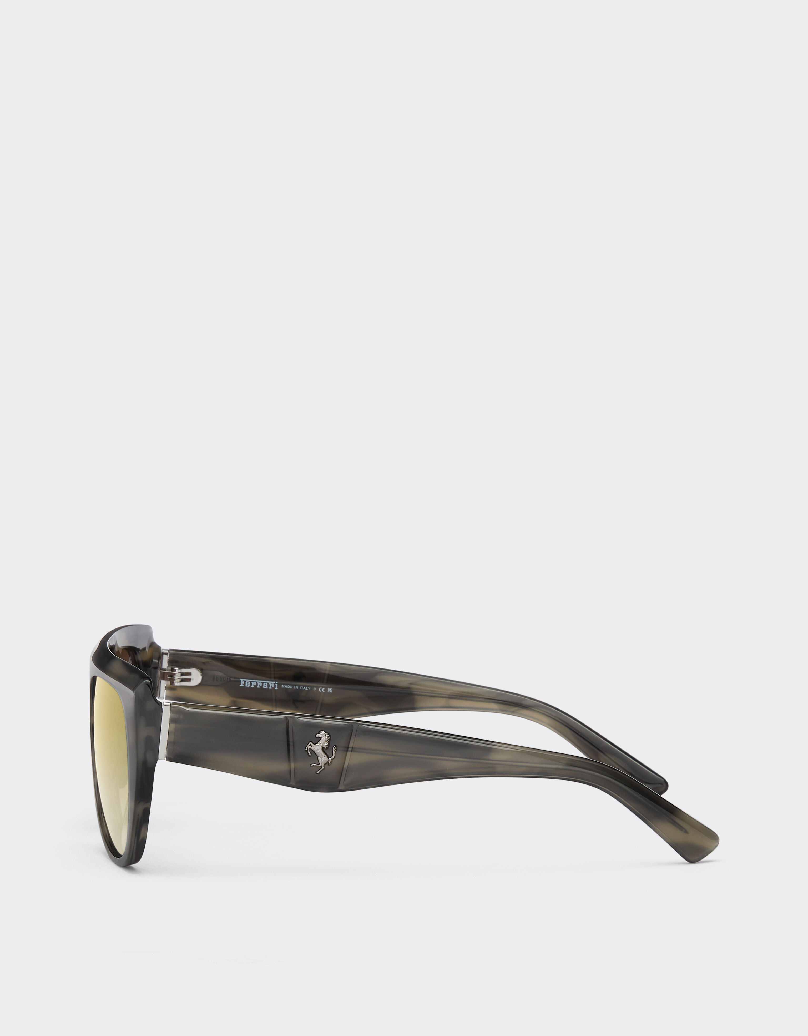 Ferrari Ferrari Sonnenbrille aus grau gestreiftem Acetat mit verspiegelten Gläsern Blu Scozia F1203f
