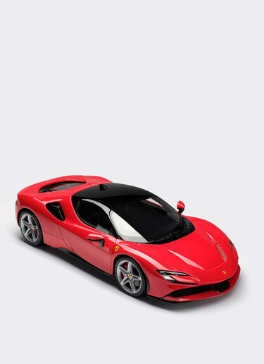 Ferrari 1:8-scale model SF90 Stradale Red F0074f