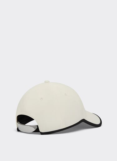 Baseball cap con dettaglio Cavallino Rampante Ferrari Baseball cap con dettaglio Cavallino Rampante Avorio 20815f