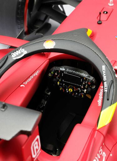 Ferrari 1:8 scale Charles Leclerc Ferrari F1-75 model Rosso Corsa 红色 F0883f