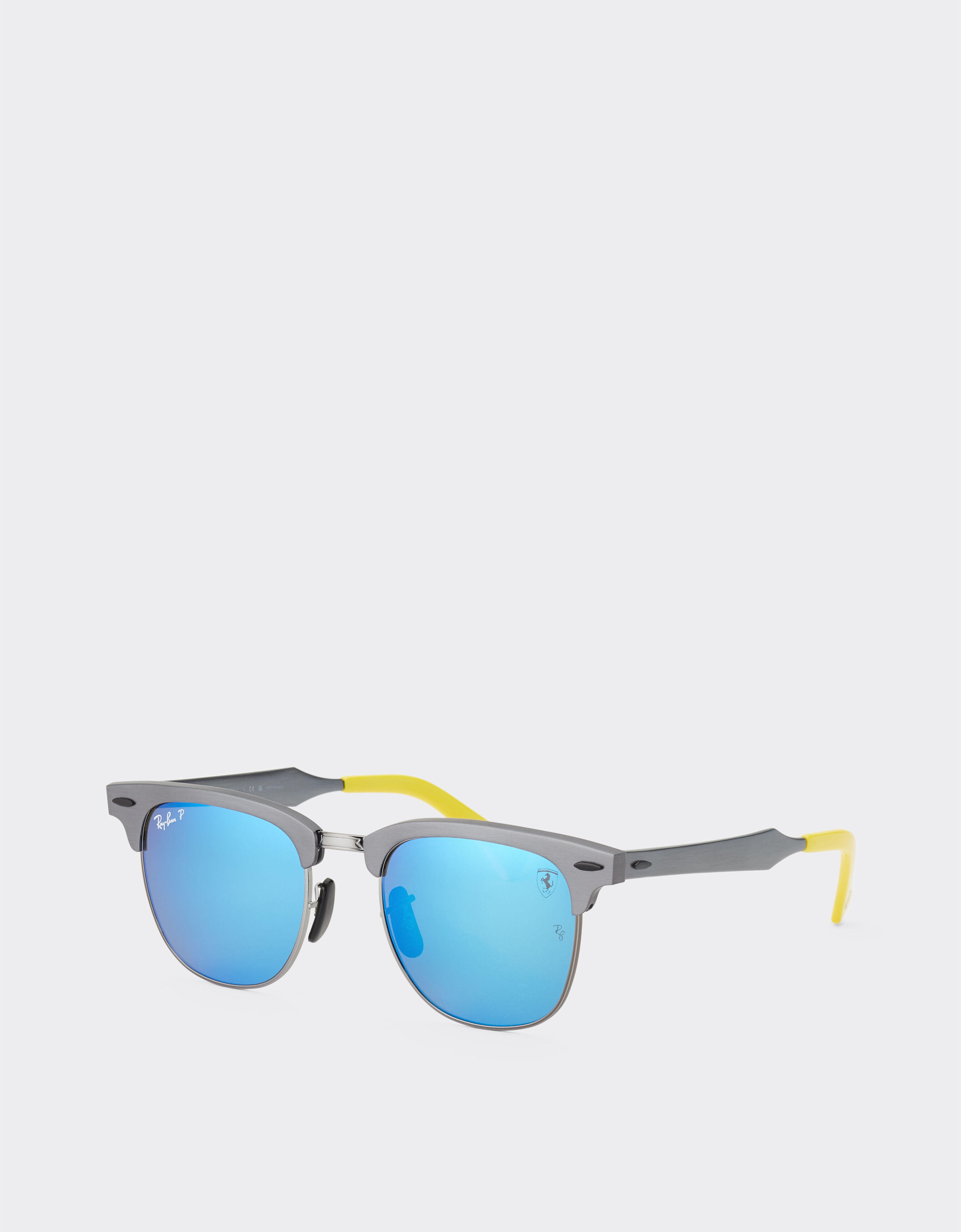 Ferrari Ray-Ban pour Scuderia Ferrari RB3807M en métal gris avec des verres gris miroir bleu polarisés Ingrid F1514f