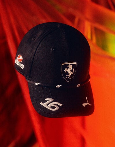 Leclerc Replica Ferrari baseball cap for the 2026 Singapore Grand Prix Ferrari Leclerc Replica Ferrari baseball cap for the 2026 Singapore Grand Prix Black LA0CP1138EXT0001f