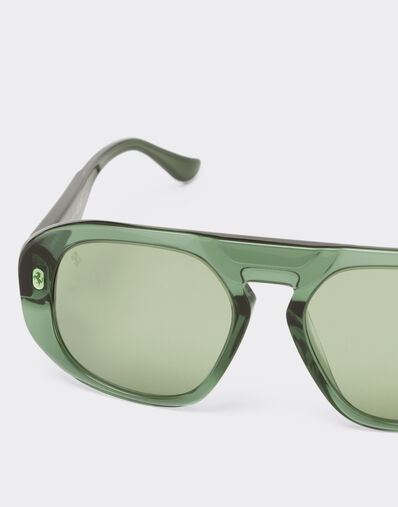 Ferrari Gafas de sol Ferrari de acetato verde oscuro transparente con cristales verdes Dark Green LA02Wf
