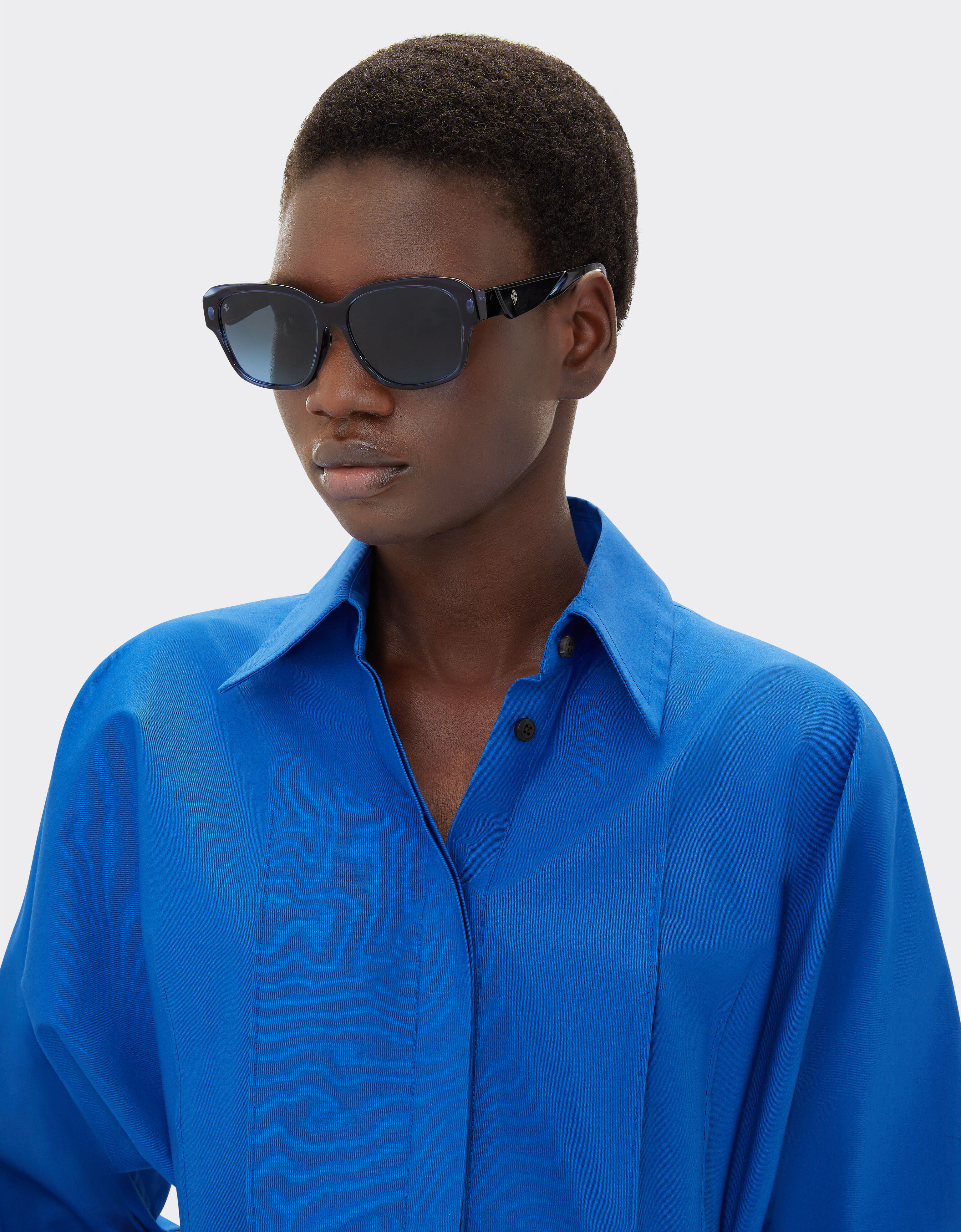 Ferrari Ferrari sunglasses in striped blue acetate with polarised gradient blue lenses Blu Scozia LA031f