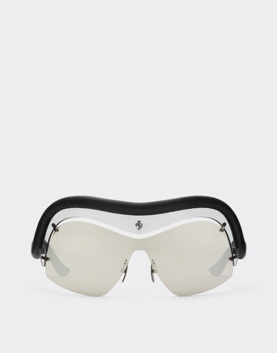 Ferrari Limited Edition Ferrari injected and leather sunglasses with gray and silver mirroredlenses Black LA0F7f