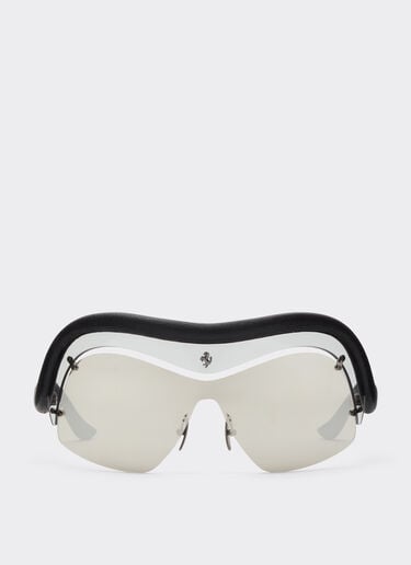 Gafas de sol Ferrari Edición Limitada de inyectado y cuero con cristales espejadosgrises y plateados Ferrari Gafas de sol Ferrari Edición Limitada de inyectado y cuero con cristales espejadosgrises y plateados Negro LA0F7f