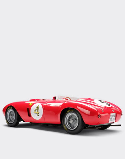 Ferrari Ferrari 375 Plus 1st Le Mans model in 1:8 scale Red L5241f
