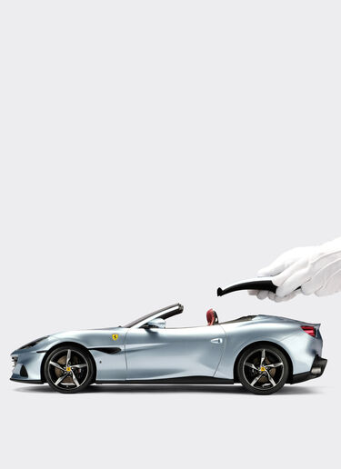 Ferrari Ferrari Portofino M 1:8 scale model Blu Scozia F0575f