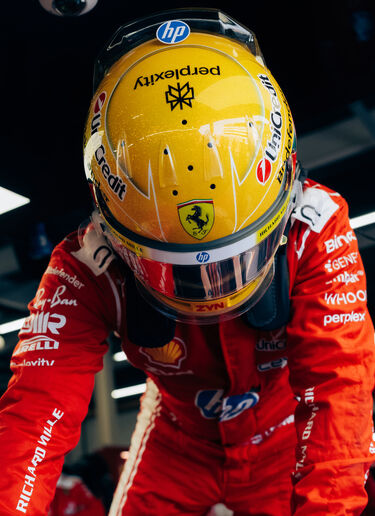 Lewis Hamilton Silverstone Special Edition 2026 Helmet, 1:1 scale Ferrari Lewis Hamilton Silverstone Special Edition 2026 Helmet, 1:1 scale Multicolore LO0R2658EXT0001f
