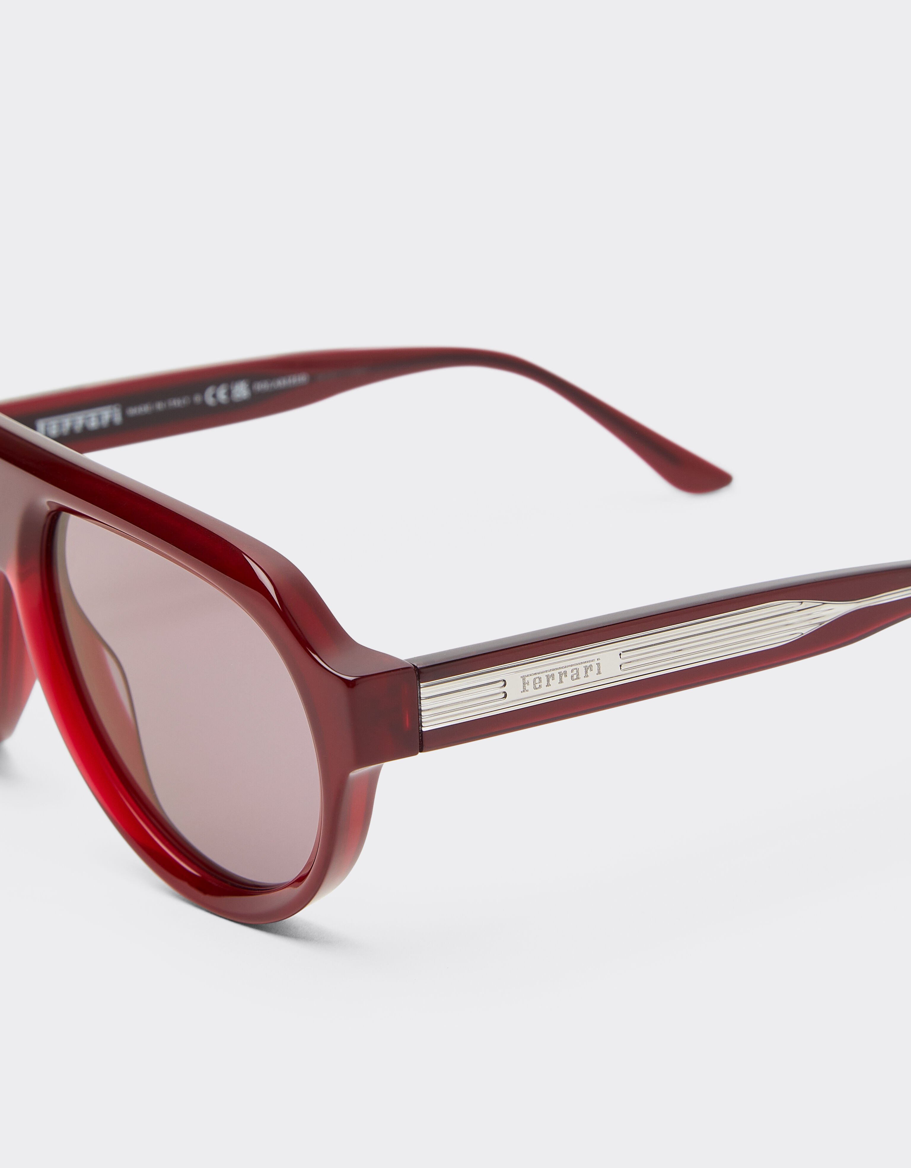 Ferrari Ferrari sunglasses in opal red acetate with gold mirrored violet polarized lenses Dark Red LA0EVf