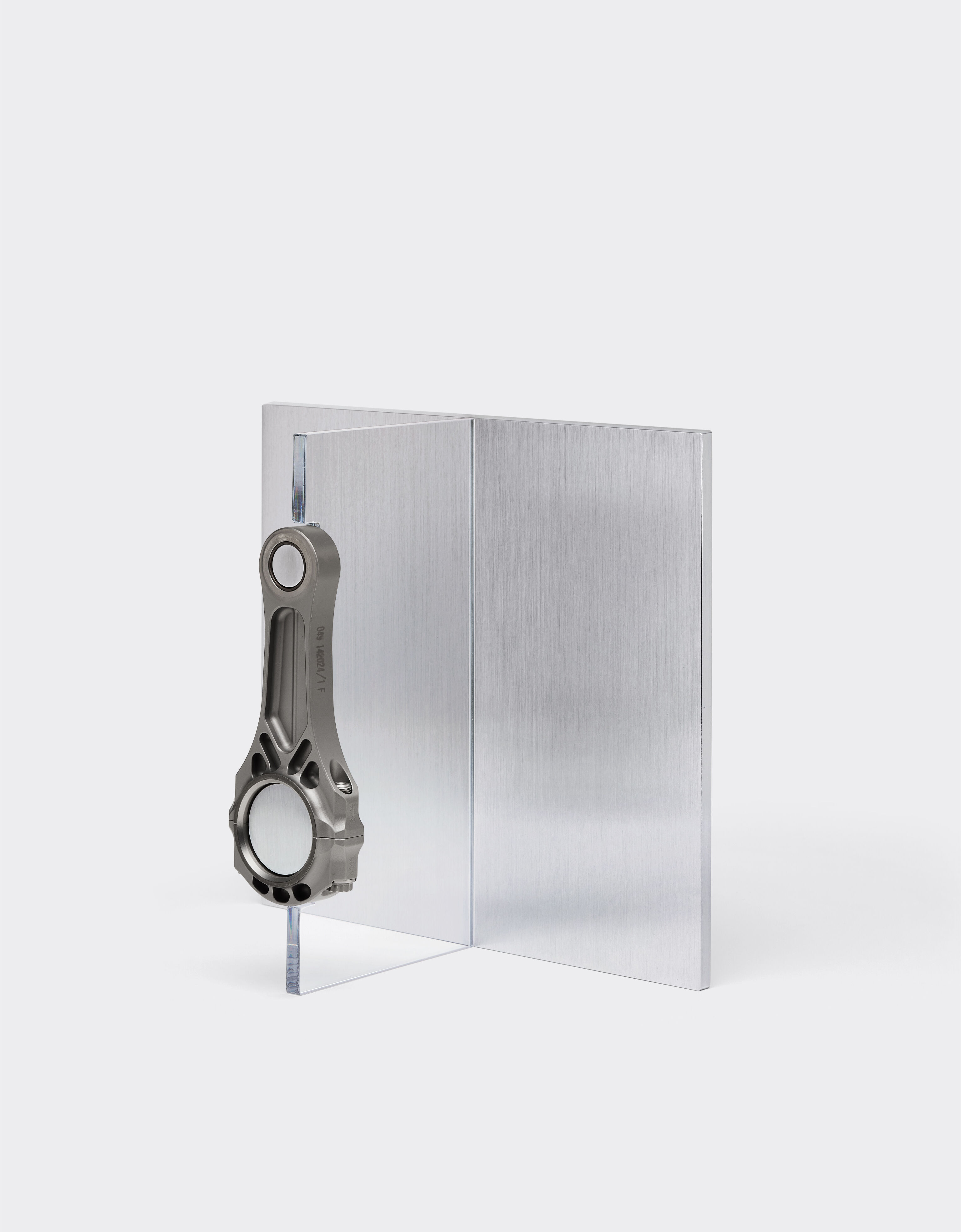 Ferrari Original 2000 F1 connecting rod World Champion Silver 41060f