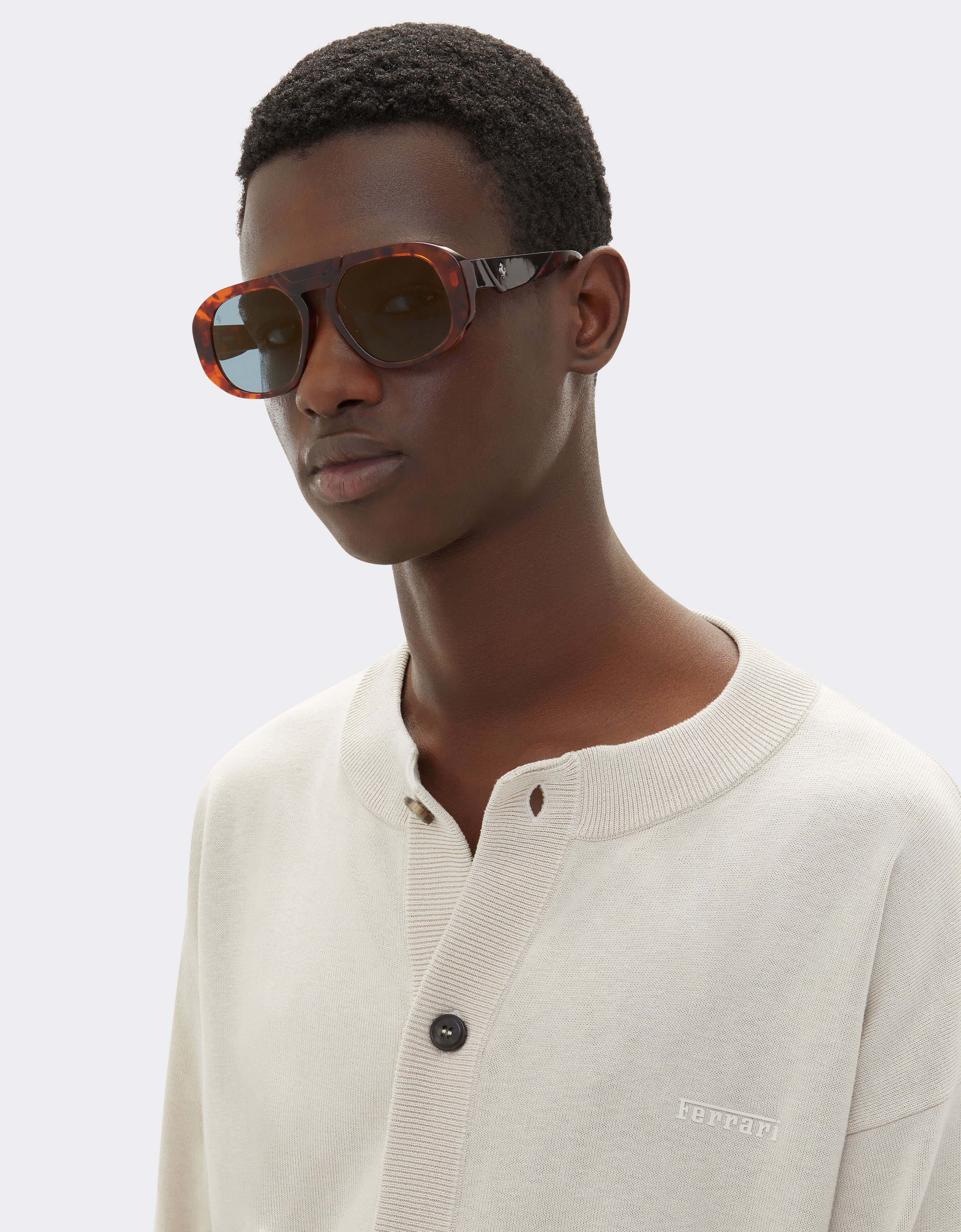Ferrari Ferrari sunglasses in brown tortoiseshell acetate with polarised blue lenses Brown LA02Yf