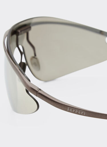 Ferrari Occhiale da sole Ferrari in metallo grigio con mascherina argento specchiata Ingrid F1530f