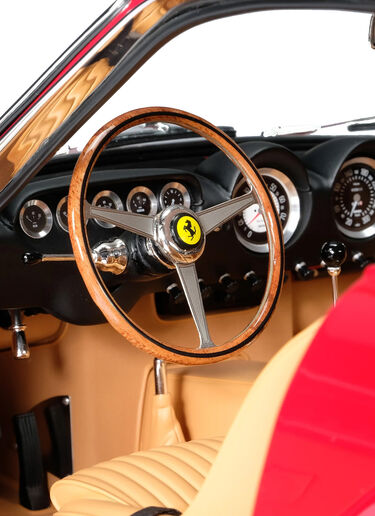 Ferrari Ferrari 250 GT SWB Lusso model in 1:8 scale MULTICOLOUR L6330f