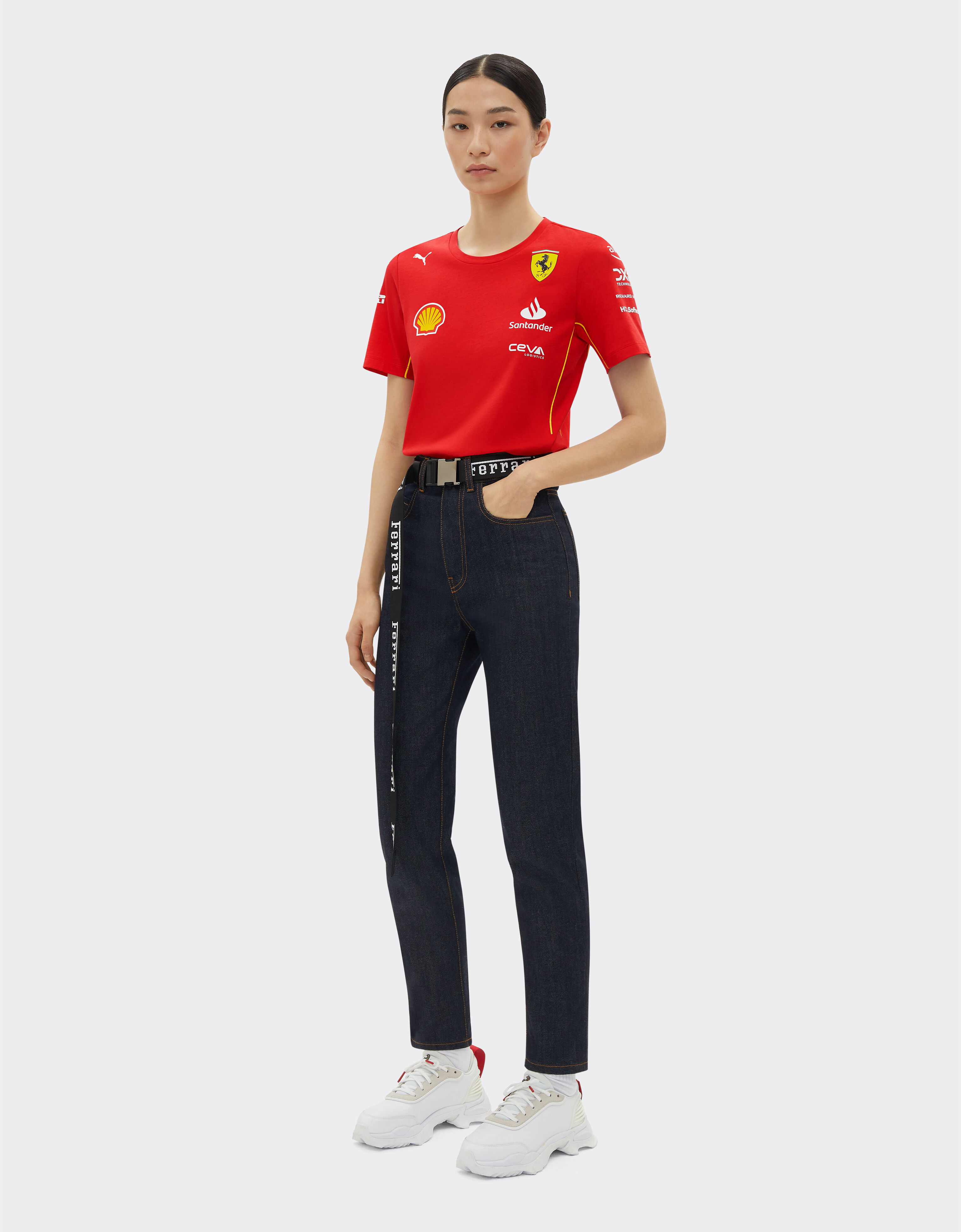 Camiseta Replica Team Scuderia Ferrari 2024 en Rosso Corsa de Mujer Ferrari