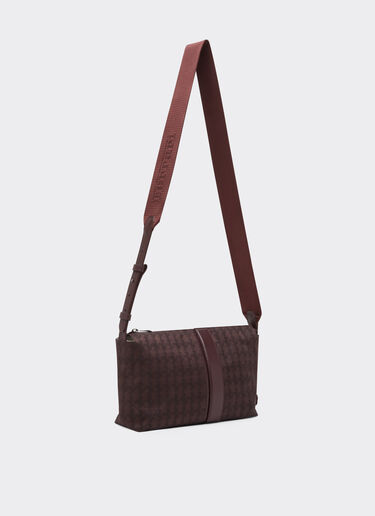 Crossbody bag in Q-Cycle® jacquard con motivo Cavallino Ferrari Crossbody bag in Q-Cycle® jacquard con motivo Cavallino Mogano 49139f
