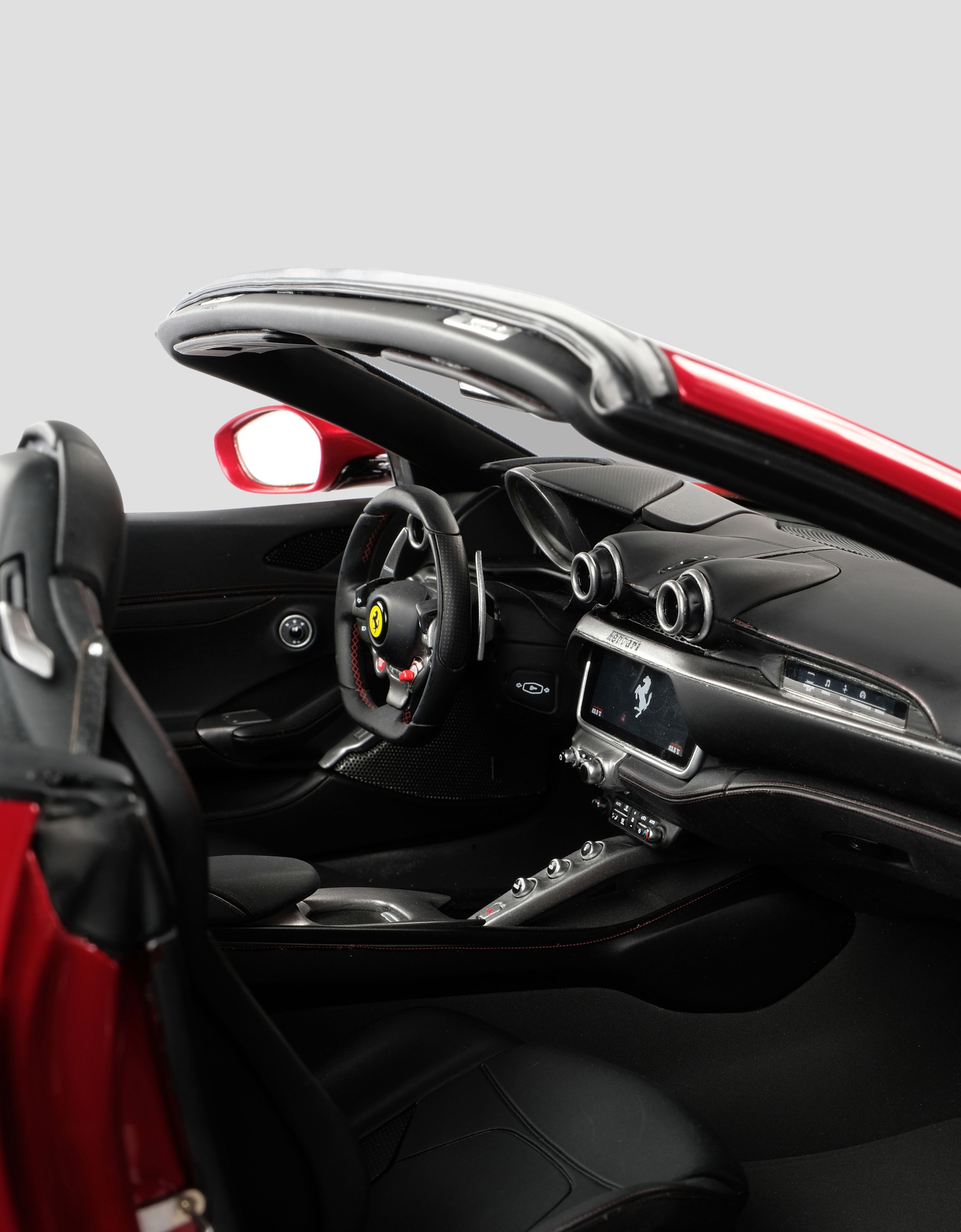 Ferrari 法拉利 Portofino 1:8 比例汽车模型 红色 L7816f
