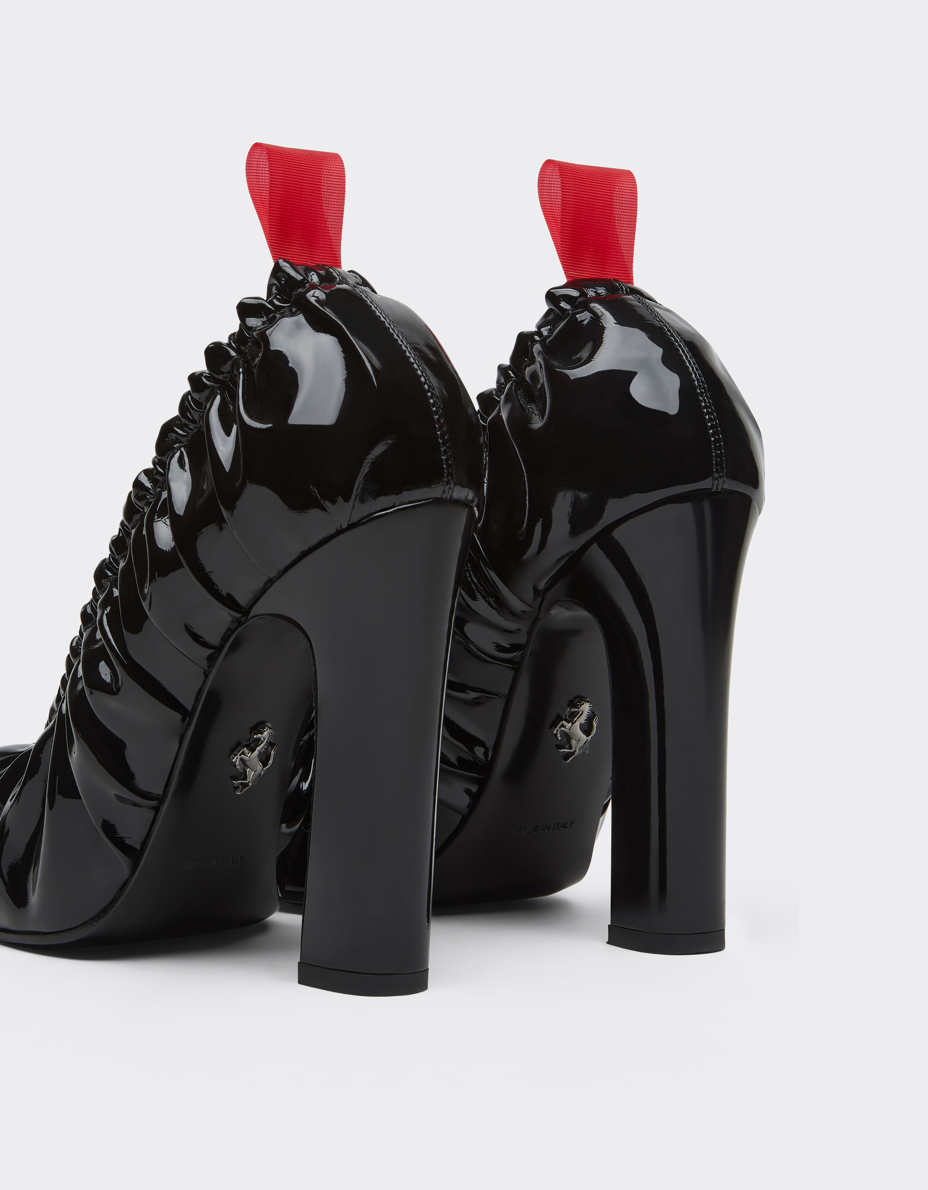 Ferrari Patent leather curled pump shoe Black 21447f