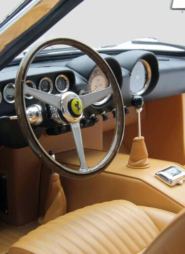 Ferrari Miniatura Ferrari 250 GT SWB Lusso a escala 1:8 MULTICOLOR L6330f