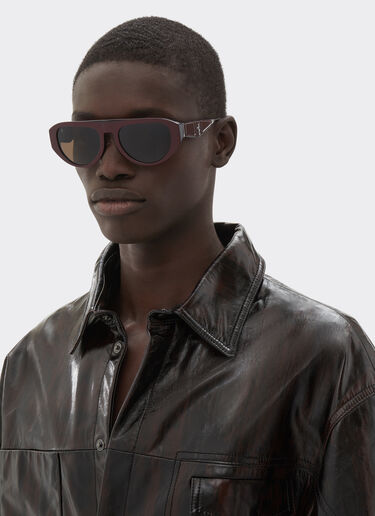 Ferrari Ferrari sunglasses in iridescent burgundy acetate with brown lens Burgundy F1550f