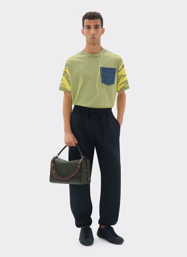 Bolso de hombro GT soft Reacondicionado por Ferrari en cuero matizado con scooby Ferrari Bolso de hombro GT soft Reacondicionado por Ferrari en cuero matizado con scooby Verde militar 49879f