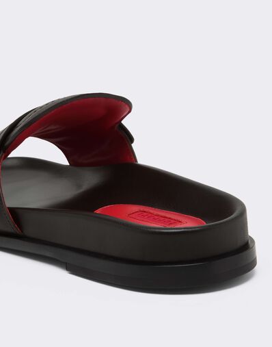 Ferrari Slider de piel con Cavallino Rampante Marrone CSMSD0001XL00018f