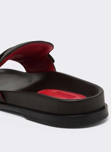 Slider de piel con Cavallino Rampante Ferrari Slider de piel con Cavallino Rampante Marrone CSMSD0001XL00018f