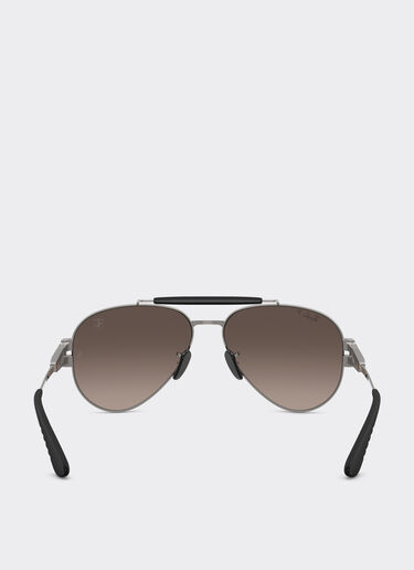 Ray-Ban for Scuderia Ferrari RB3762M in gunmetal grey metal with polarised gradient grey lenses Ferrari Ray-Ban for Scuderia Ferrari RB3762M in gunmetal grey metal with polarised gradient grey lenses Ingrid LA016f