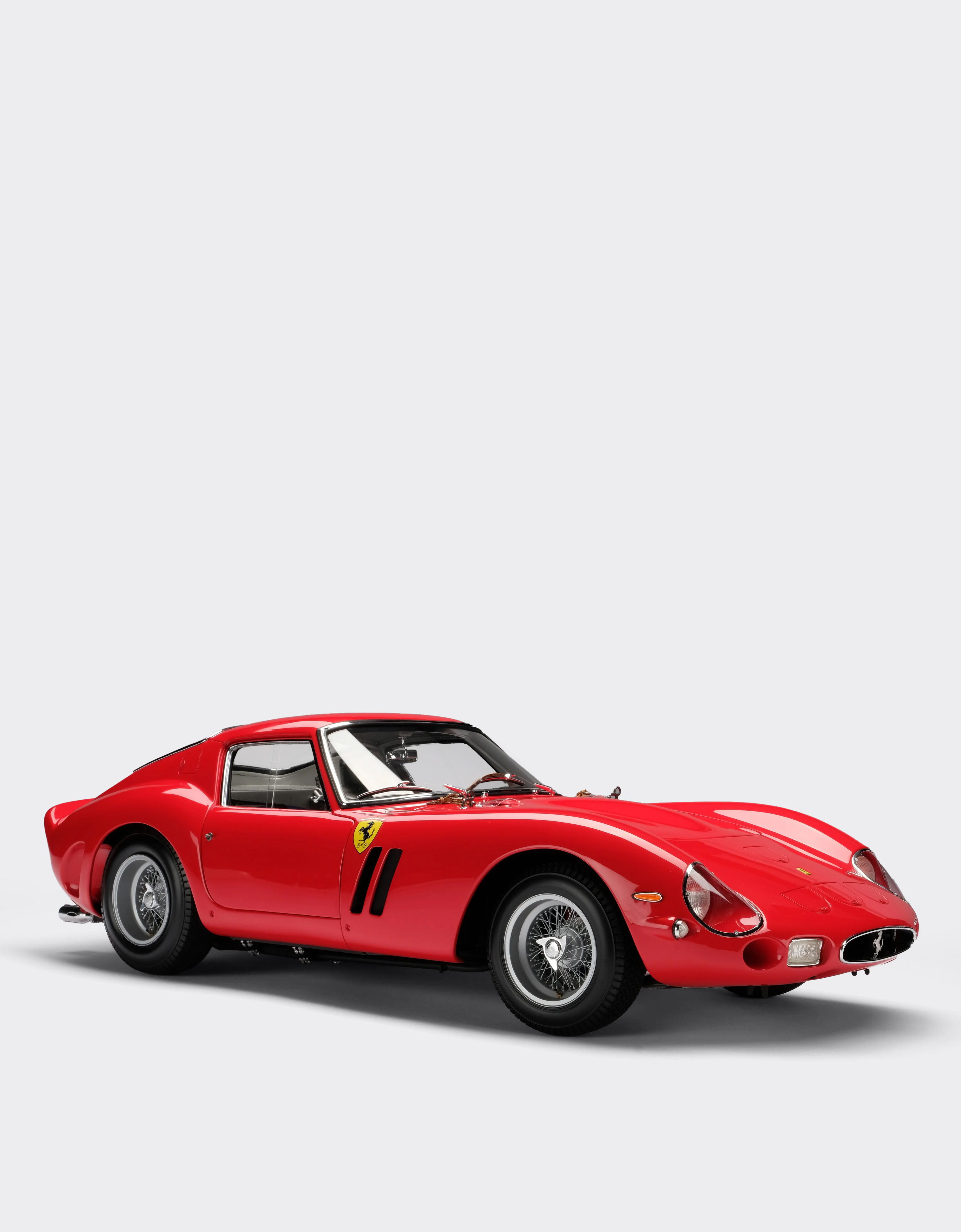 Ferrari Maqueta Ferrari 250 GTO a escala 1:8 MULTICOLOR L1127f
