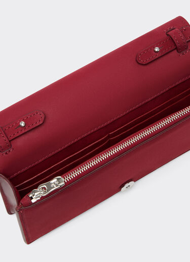 Ferrari GT Geldbörse aus meliertem Nubukleder mit Kettenriemen Ferrari Ferrari GT Geldbörse aus meliertem Nubukleder mit Kettenriemen Rot Maison 50395f