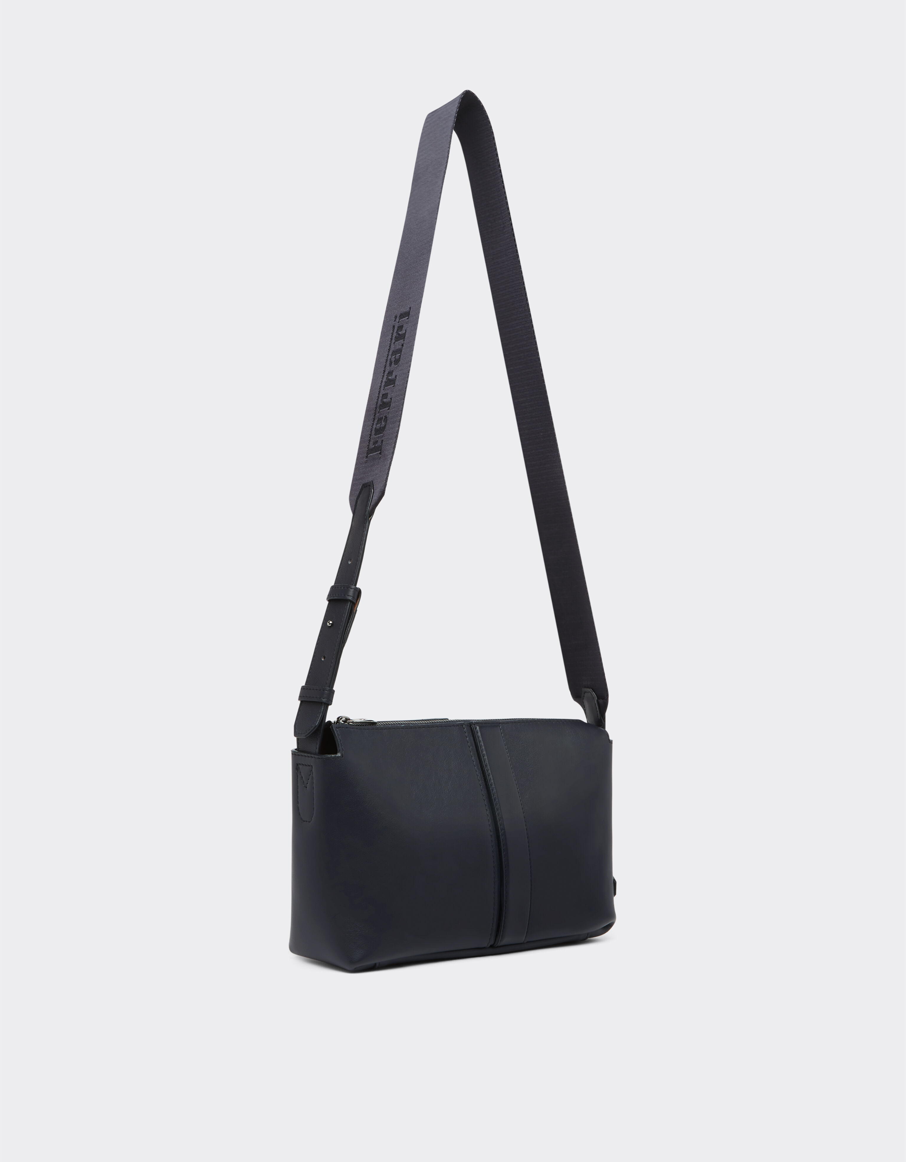 Ferrari Shoulder bag in tumbled leather Navy 22123f
