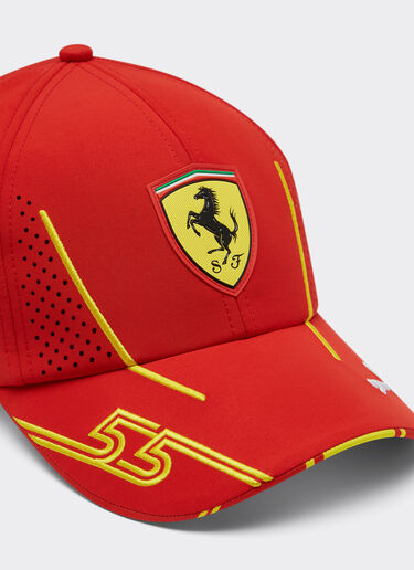 Ferrari 2024 Junior Scuderia Ferrari Team Replica Sainz baseball hat Rosso Corsa F1138fK