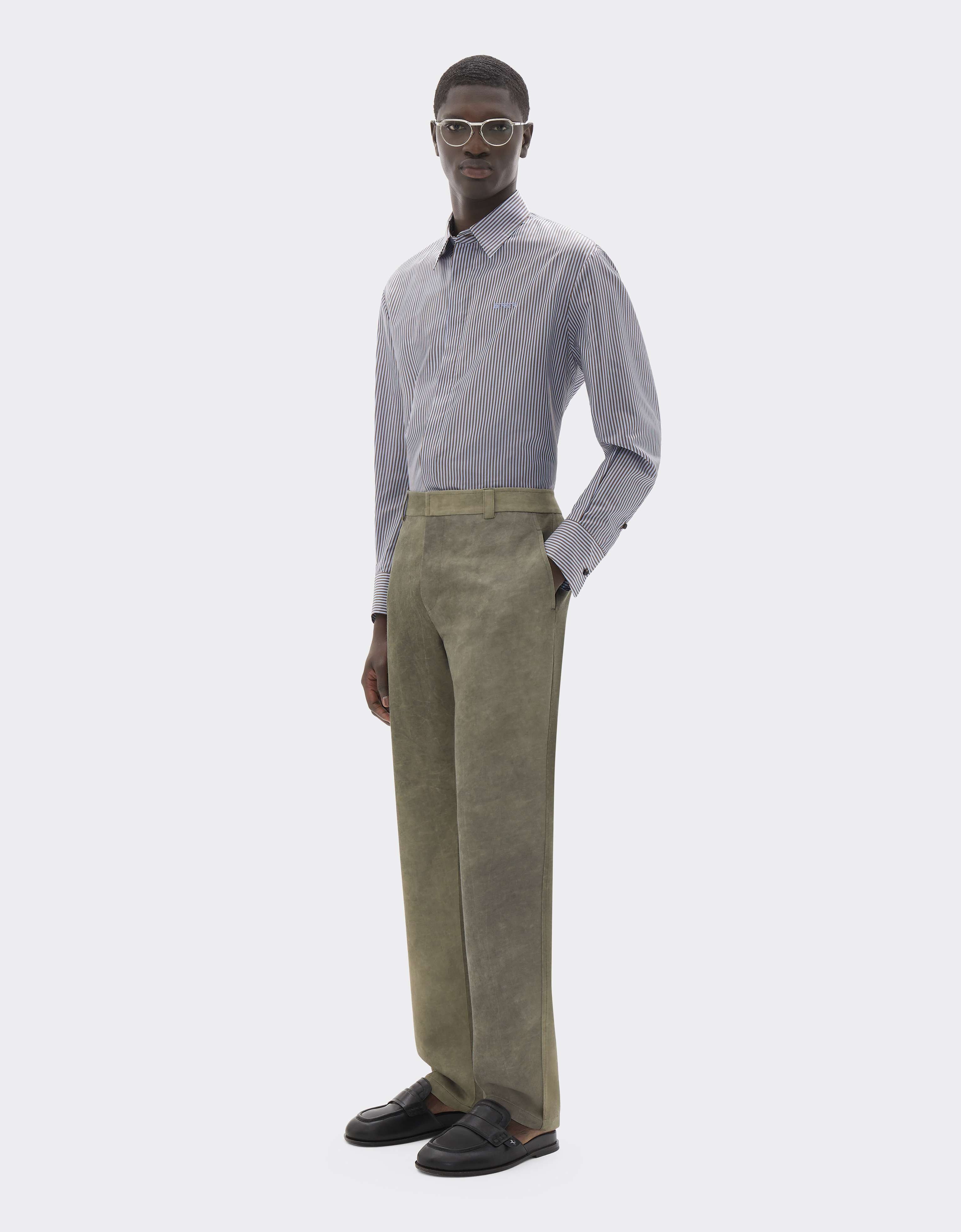 Pantaloni in Cady di Viscosa con Effetto Lavato Ferrari Pantaloni in Cady di Viscosa con Effetto Lavato Olive green CWMTR0016WVI0005f