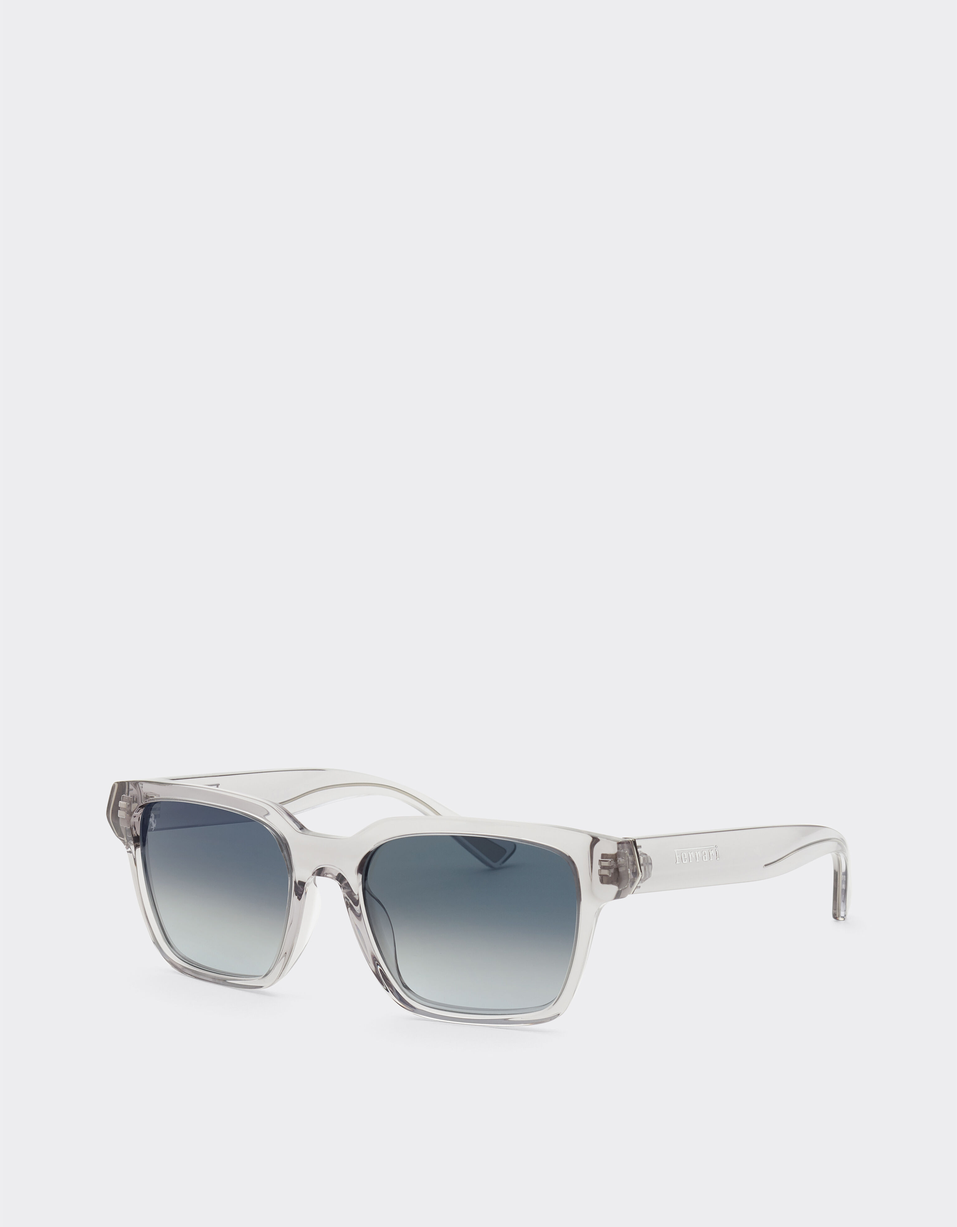 Ferrari Lunettes de soleil Ferrari en acétate gris transparent avec verres gris dégradés Ingrid F1545f