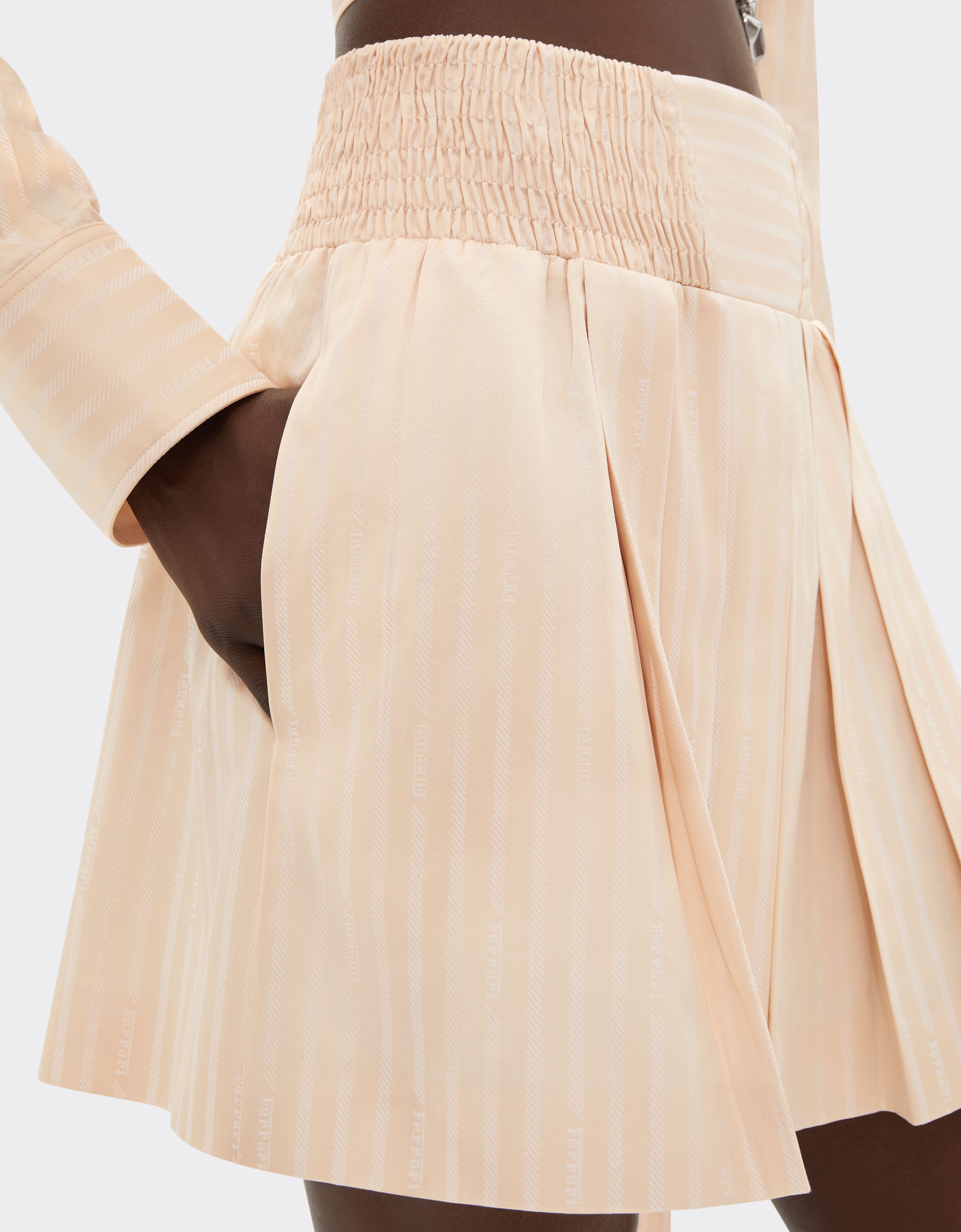 Ferrari Short avec motif Ferrari Monogram Powder Pink 50347f