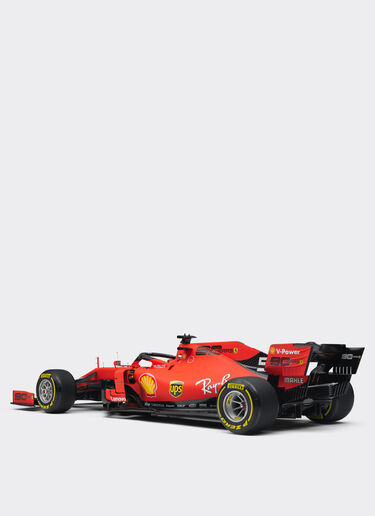 Ferrari Ferrari SF90 Vettel model in 1:8 scale Red L7981f