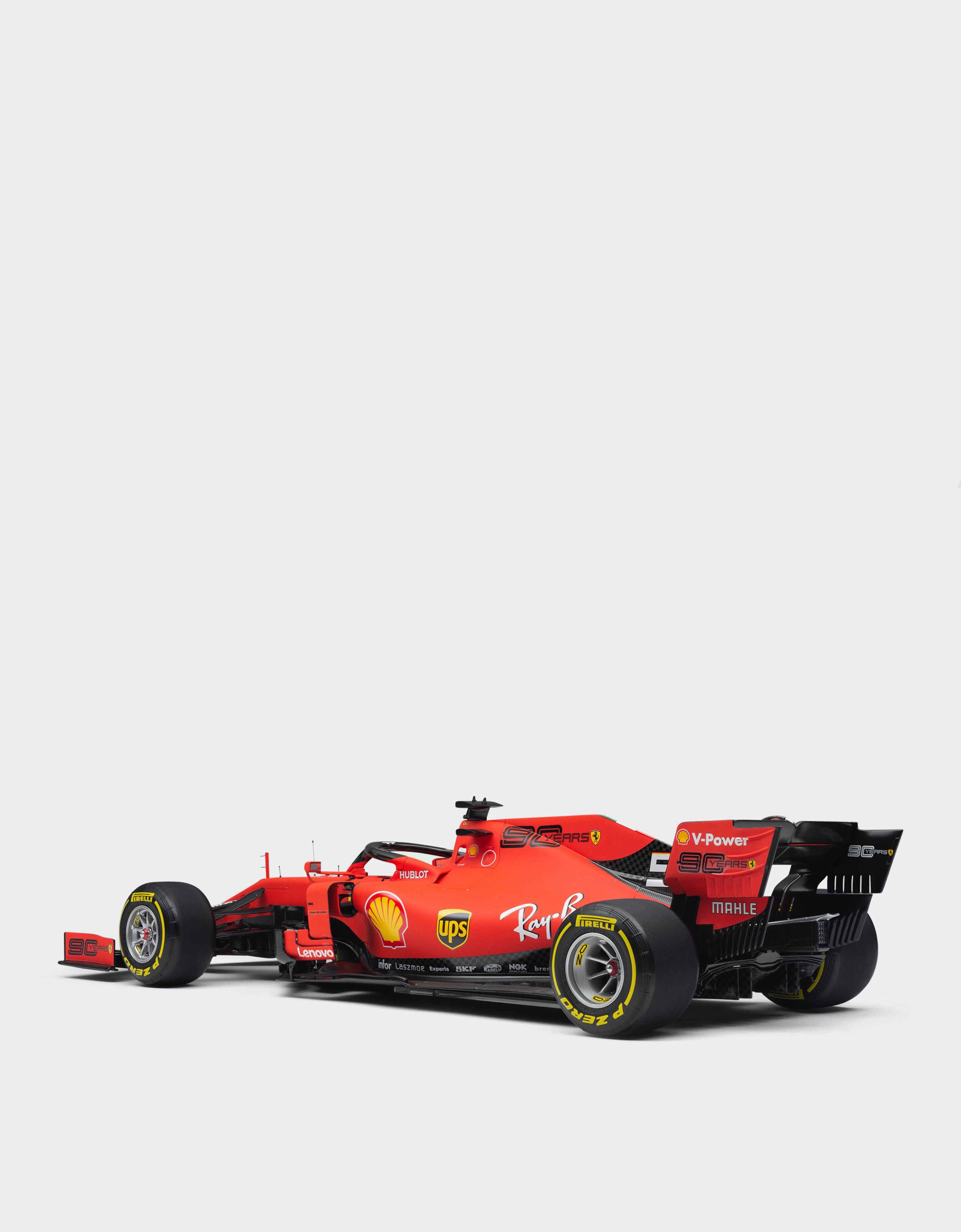 Ferrari Ferrari SF90 Vettel model in 1:8 scale Red L7981f