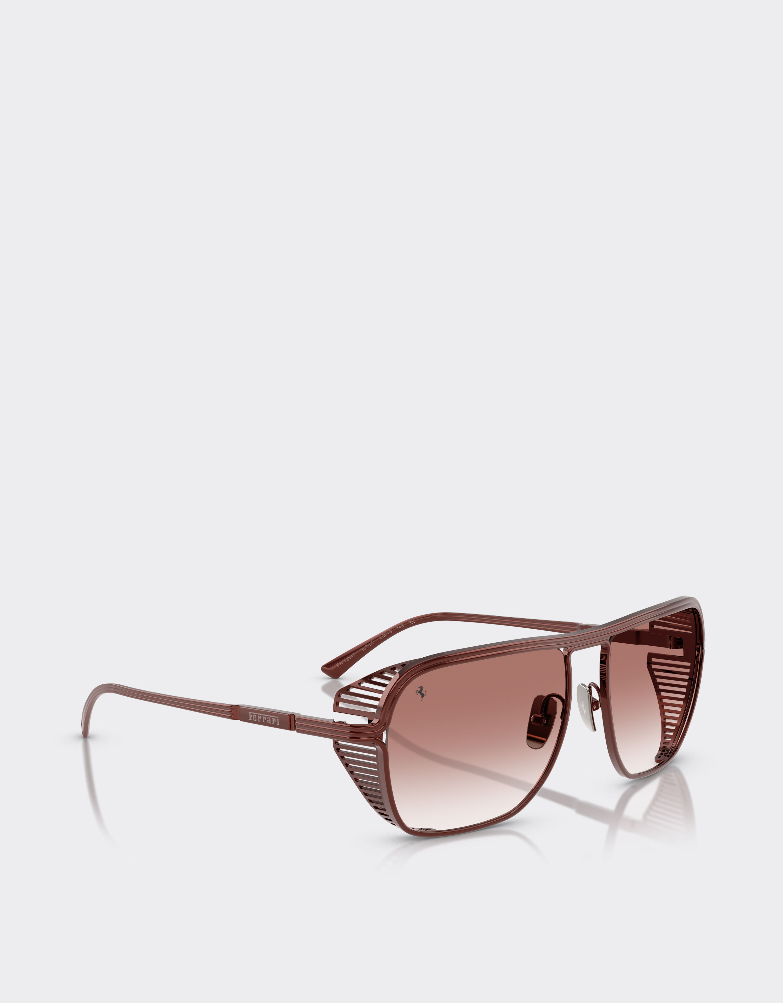 Ferrari Lunettes de soleil Ferrari en titane bordeaux avec verres dégradés bordeaux Bordeaux F1527f